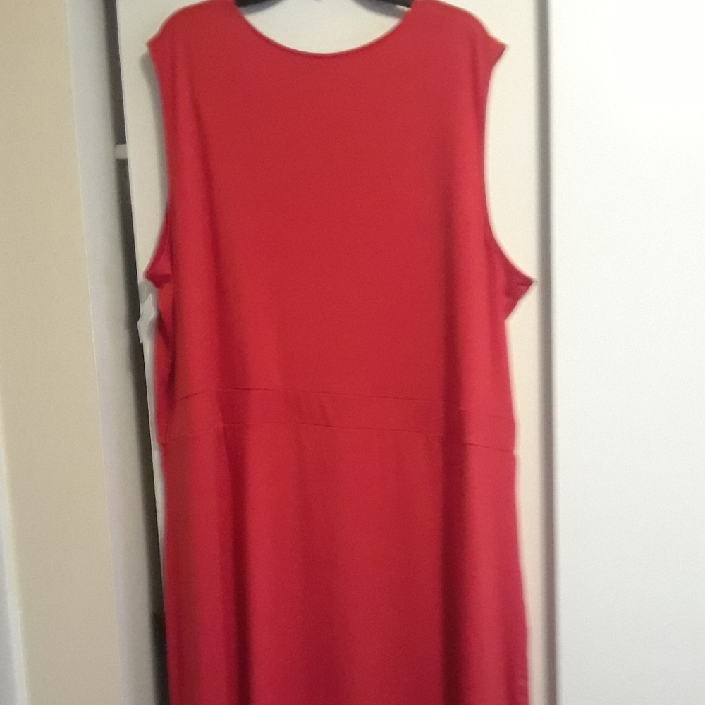 PLUS SIZE ๐ Red Dress - Picture 3 of 5